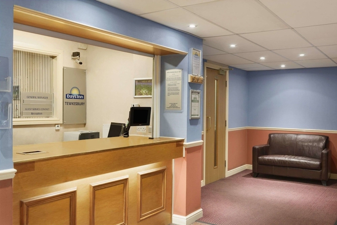 Imagen de los interiores del Hotel Days Inn By Wyndham Tewkesbury Strensham. Foto 13