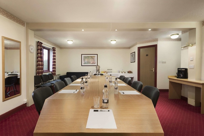 Imagen de los interiores del Hotel Days Inn By Wyndham Tewkesbury Strensham. Foto 15