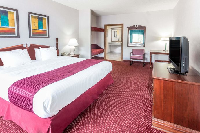 Imagen de la habitación del Hotel Days Inn By Wyndham Tiffin. Foto 4