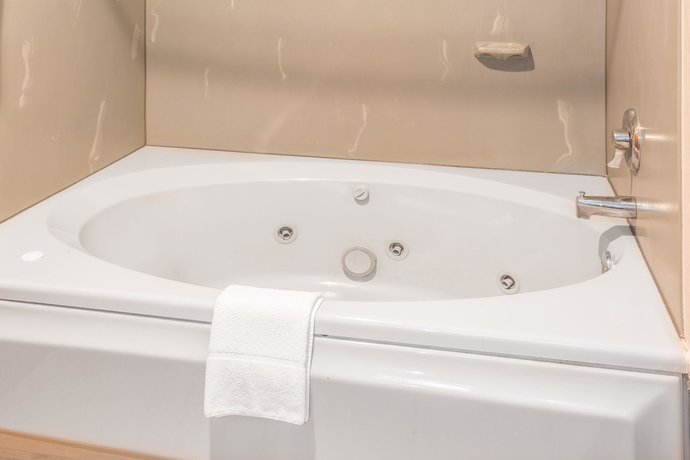 Imagen de la habitación del Hotel Days Inn By Wyndham Tiffin. Foto 10