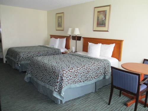 Imagen de la habitación del Hotel Days Inn By Wyndham Titusville Kennedy Space Center. Foto 8