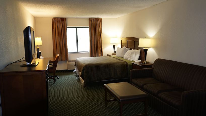 Imagen de la habitación del Hotel Days Inn By Wyndham Topeka. Foto 8