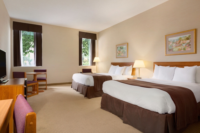 Imagen de la habitación del Hotel Days Inn By Wyndham Toronto East Beaches. Foto 9