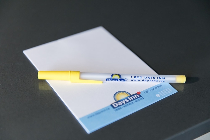 Imagen de la habitación del Hotel Days Inn By Wyndham Toronto West Mississauga. Foto 4