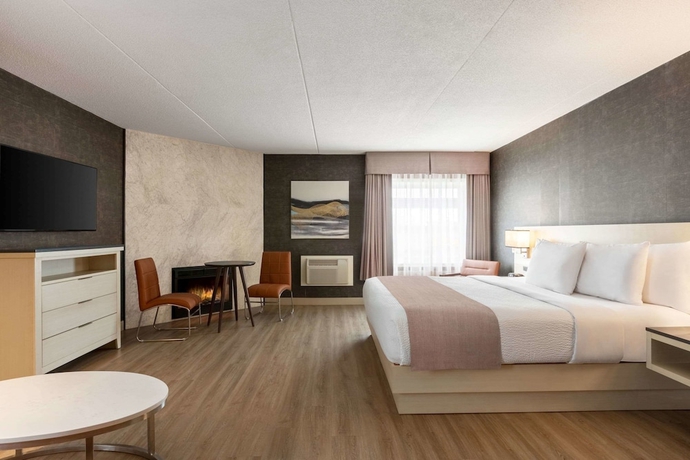 Imagen de la habitación del Hotel Days Inn By Wyndham Toronto West Mississauga. Foto 9