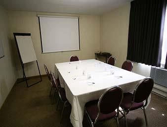 Imagen de los interiores del Hotel Days Inn By Wyndham Trois-rivieres. Foto 15