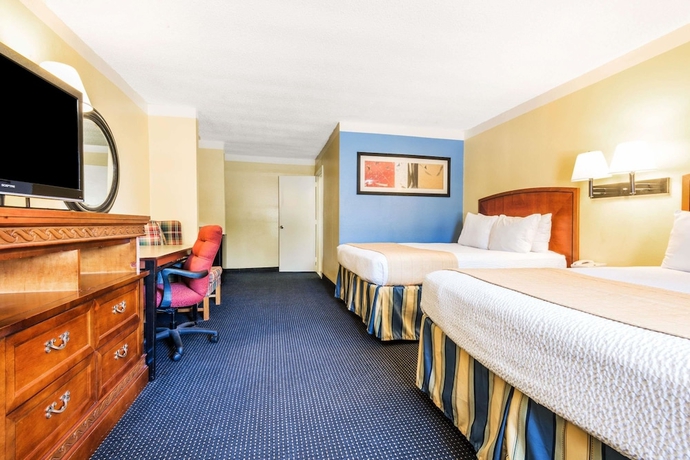 Imagen de la habitación del Hotel Days Inn By Wyndham Troy. Foto 7