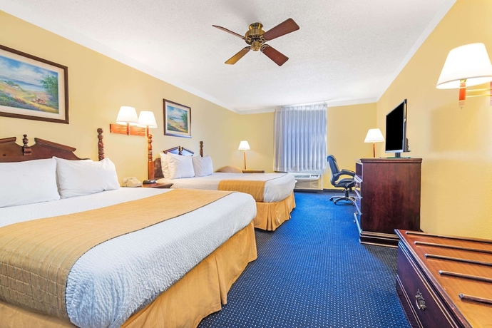 Imagen de la habitación del Hotel Days Inn By Wyndham Troy. Foto 8