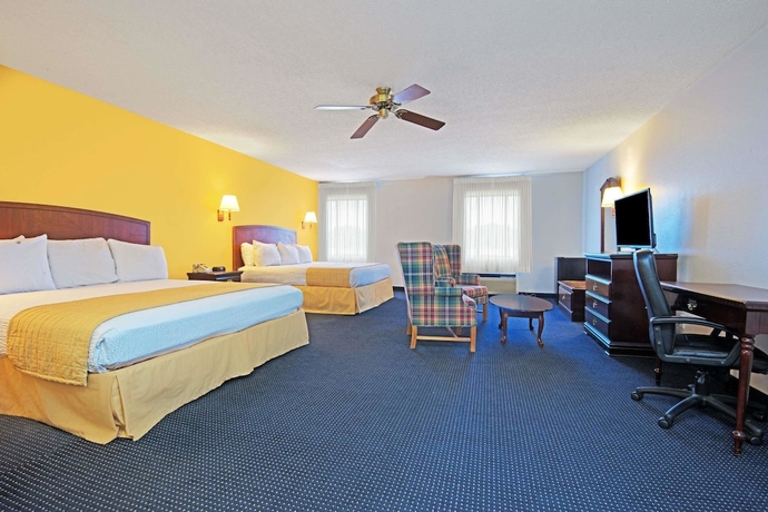 Imagen de la habitación del Hotel Days Inn By Wyndham Troy. Foto 11