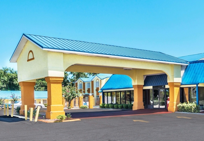 Imagen general del Hotel Days Inn By Wyndham Troy. Foto 2