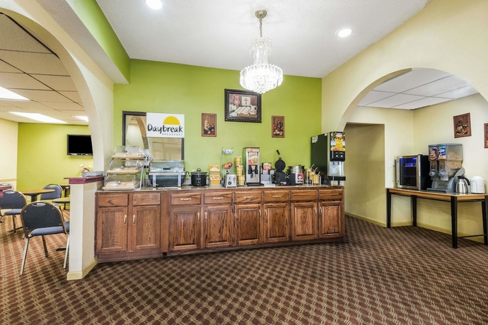 Imagen del bar/restaurante del Hotel Days Inn By Wyndham Troy. Foto 3