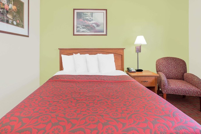 Imagen de la habitación del Hotel Days Inn By Wyndham Turlock. Foto 8