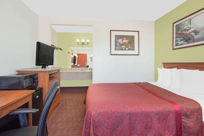 Imagen de la habitación del Hotel Days Inn By Wyndham Turlock. Foto 9