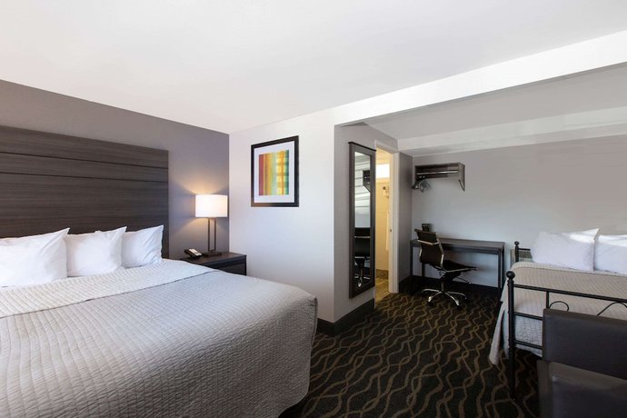 Imagen de la habitación del Hotel Days Inn By Wyndham Ukiah. Foto 8