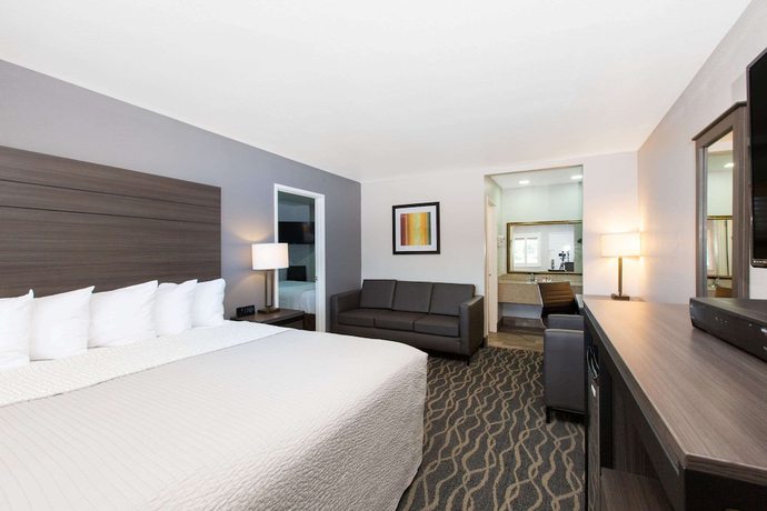 Imagen de la habitación del Hotel Days Inn By Wyndham Ukiah. Foto 9