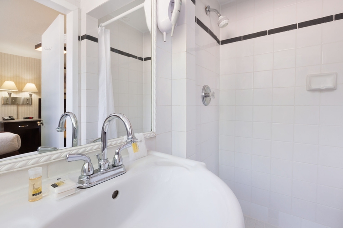 Imagen de la habitación del Hotel Days Inn By Wyndham Vancouver Metro. Foto 6