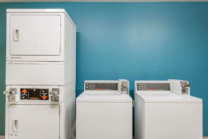 Imagen de los interiores del Hotel Days Inn By Wyndham Vernal. Foto 16