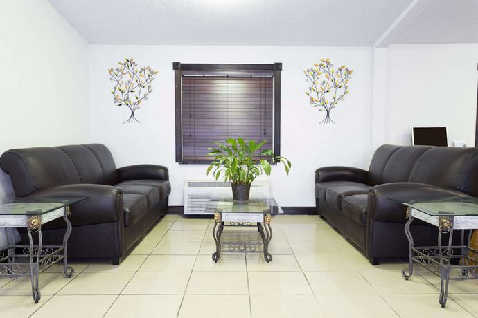 Imagen de los interiores del Hotel Days Inn By Wyndham Virginia Beach Town Center. Foto 13