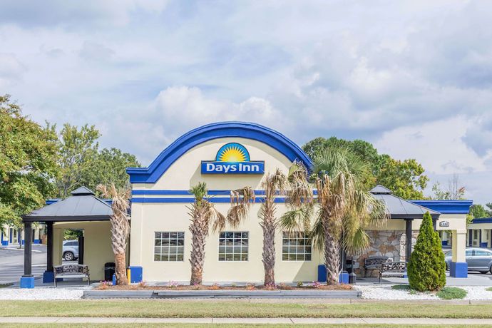 Imagen general del Hotel Days Inn By Wyndham Virginia Beach Town Center. Foto 1