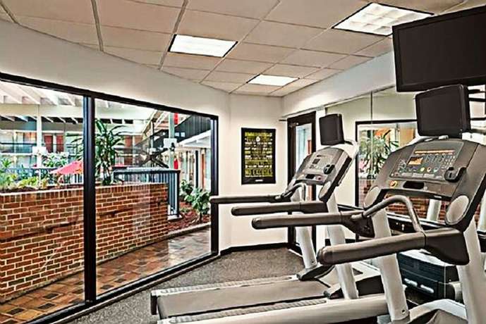 Imagen de los interiores del Hotel Days Inn By Wyndham Warren. Foto 16