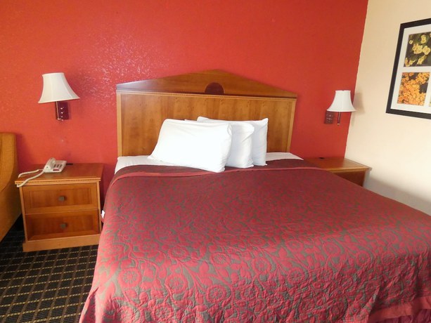 Imagen de la habitación del Hotel Days Inn By Wyndham Waycross. Foto 7