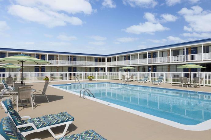 Imagen del bar/restaurante del Hotel Days Inn By Wyndham Waynesboro, Waynesboro. Foto 4