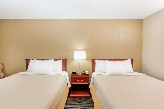Imagen de la habitación del Hotel Days Inn By Wyndham West Des Moines. Foto 12