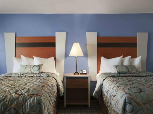 Imagen de la habitación del Hotel Days Inn By Wyndham West Yarmouth/hyannis Cape Cod. Foto 11