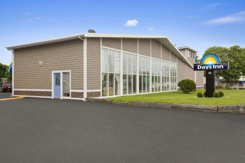Imagen general del Hotel Days Inn By Wyndham West Yarmouth/hyannis Cape Cod. Foto 4