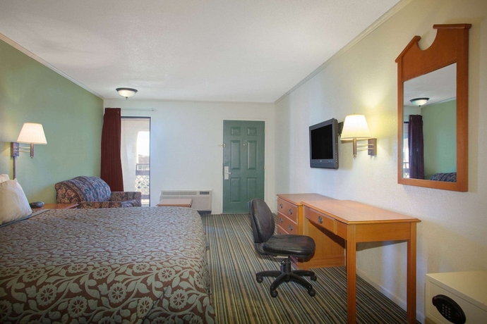 Imagen general del Hotel Days Inn By Wyndham Wichita West Near Airport, Wichita. Foto 1