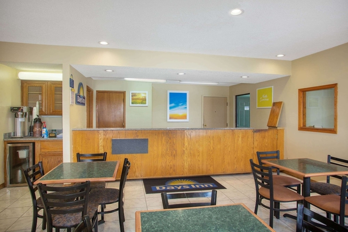 Imagen de los interiores del Hotel Days Inn By Wyndham Wichita West Near Airport, Wichita. Foto 16