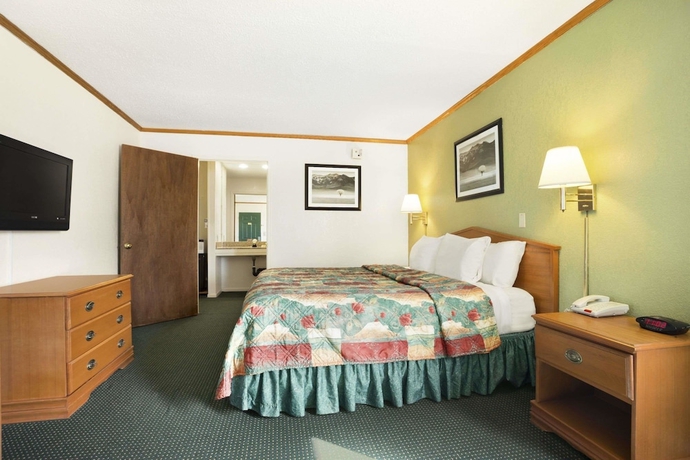 Imagen de la habitación del Hotel Days Inn By Wyndham Wichita West Near Airport, Wichita. Foto 12