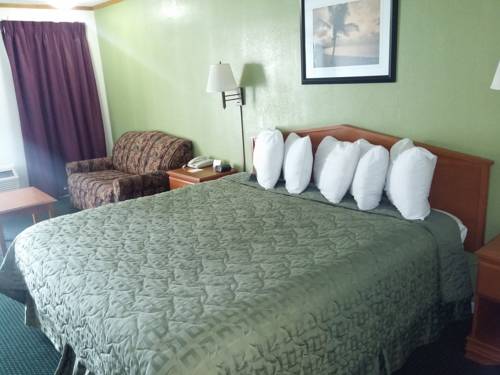 Imagen de la habitación del Hotel Days Inn By Wyndham Wichita West Near Airport, Wichita. Foto 11