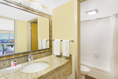 Imagen de la habitación del Hotel Days Inn By Wyndham Wildwood I-75. Foto 7
