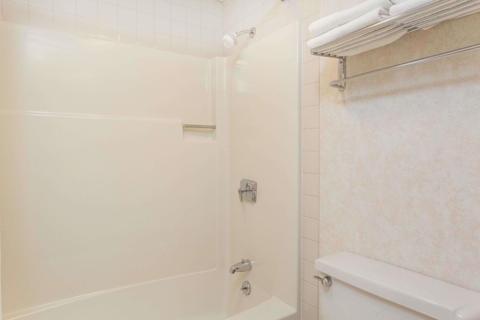 Imagen de la habitación del Hotel Days Inn By Wyndham Wilkes Barre. Foto 13