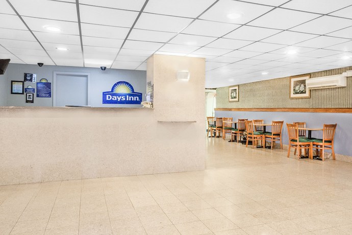 Imagen de los interiores del Hotel Days Inn By Wyndham Wilkes Barre. Foto 19