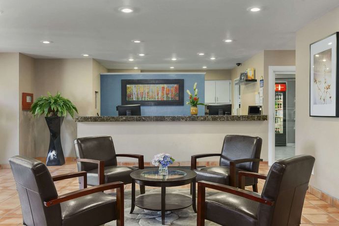 Imagen de los interiores del Hotel Days Inn By Wyndham Williams. Foto 14