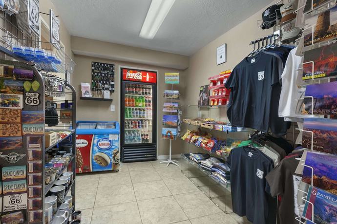 Imagen de los interiores del Hotel Days Inn By Wyndham Williams. Foto 17