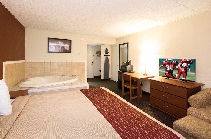 Imagen de la habitación del Hotel Days Inn By Wyndham Williamsport. Foto 6