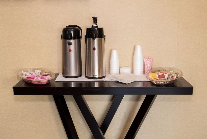 Imagen de los interiores del Hotel Days Inn By Wyndham Williamsport. Foto 16