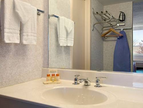 Imagen de la habitación del Hotel Days Inn By Wyndham Willoughby/cleveland. Foto 8