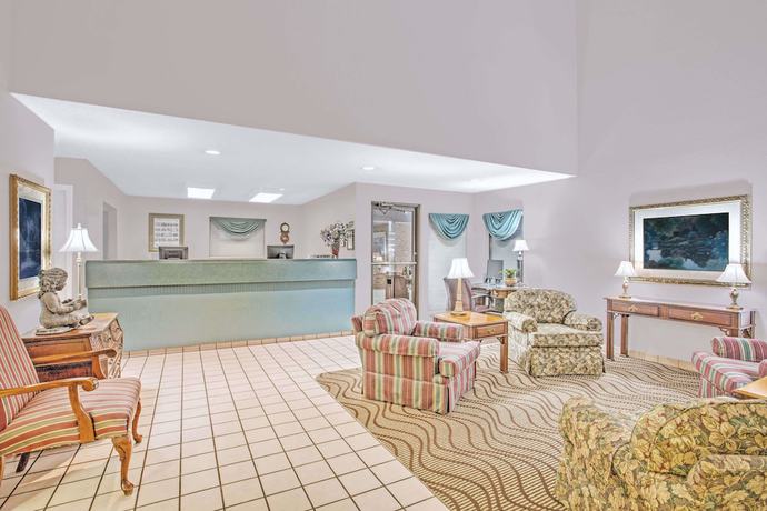 Imagen de los interiores del Hotel Days Inn By Wyndham Wytheville. Foto 14