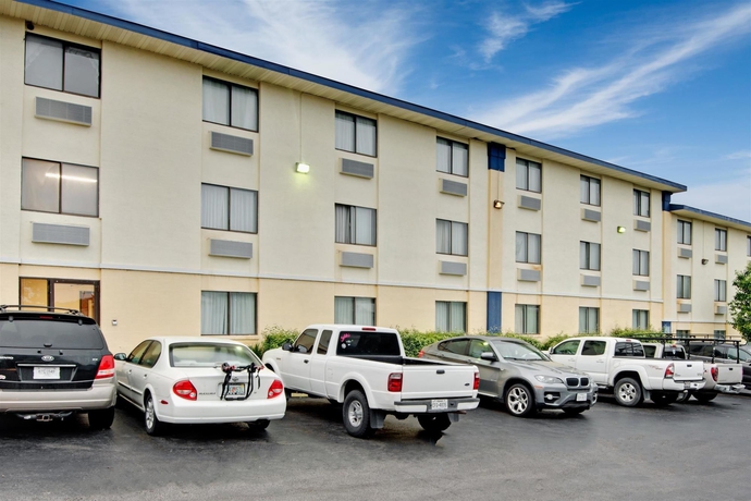 Imagen de los exteriores del Hotel Days Inn Crossroads. Foto 10