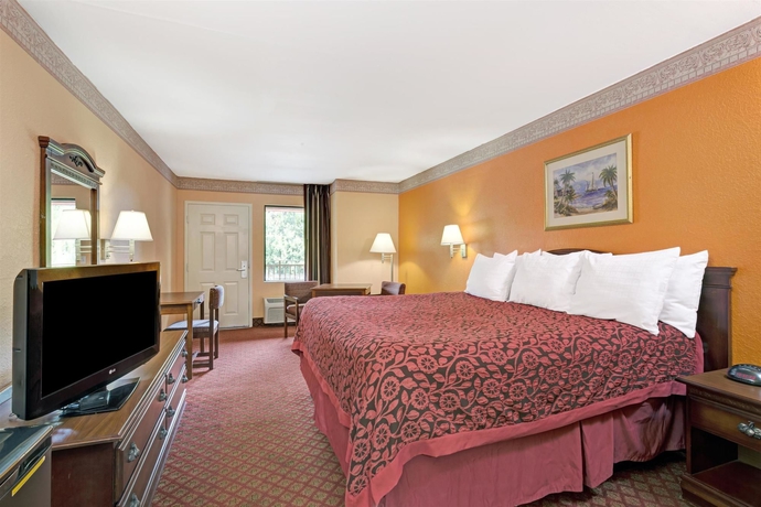 Imagen de la habitación del Hotel Days Inn Daytona Beach Downtown. Foto 10