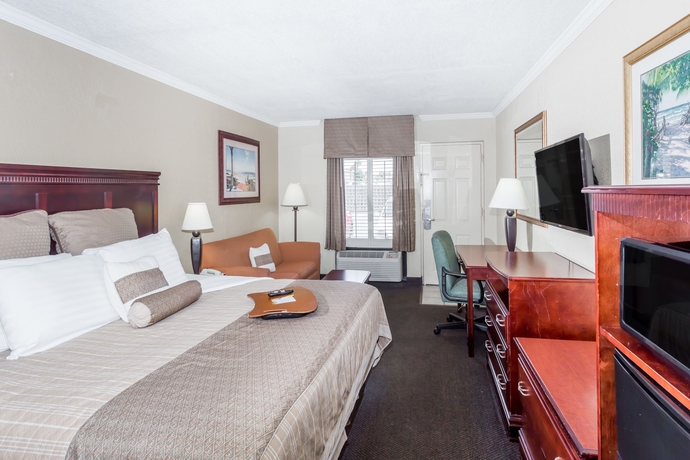 Imagen de la habitación del Hotel Days Inn Destin. Foto 7