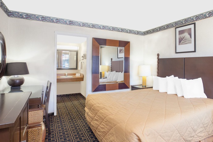 Imagen de la habitación del Hotel Days Inn Fresno Central. Foto 4