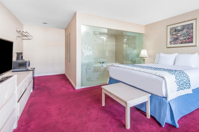 Imagen de la habitación del Hotel Days Inn Hicksville - Long Island. Foto 6