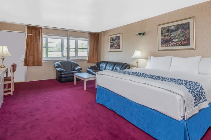 Imagen de la habitación del Hotel Days Inn Hicksville - Long Island. Foto 9