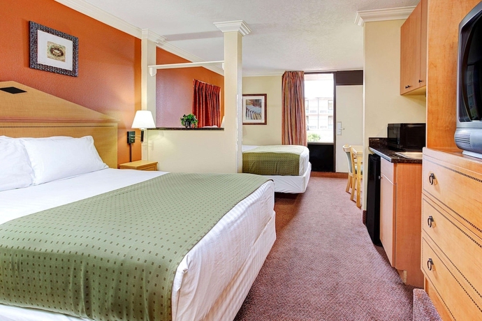 Imagen de la habitación del Hotel Days Inn Kissimmee West. Foto 15