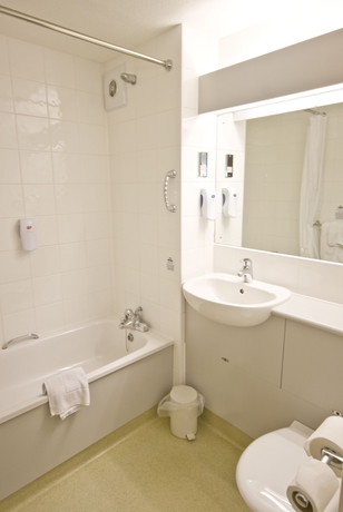 Imagen de la habitación del Hotel Days Inn London Stansted Airport. Foto 16